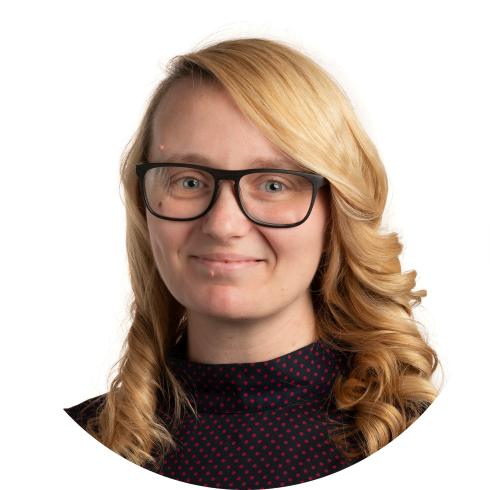 Dr Dezerae Cox