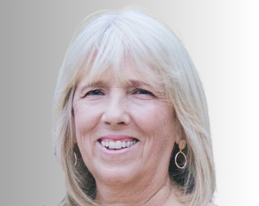 Sue Plummer headshot