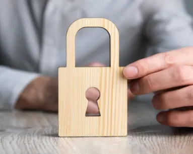 Image linking to confidentiality policy